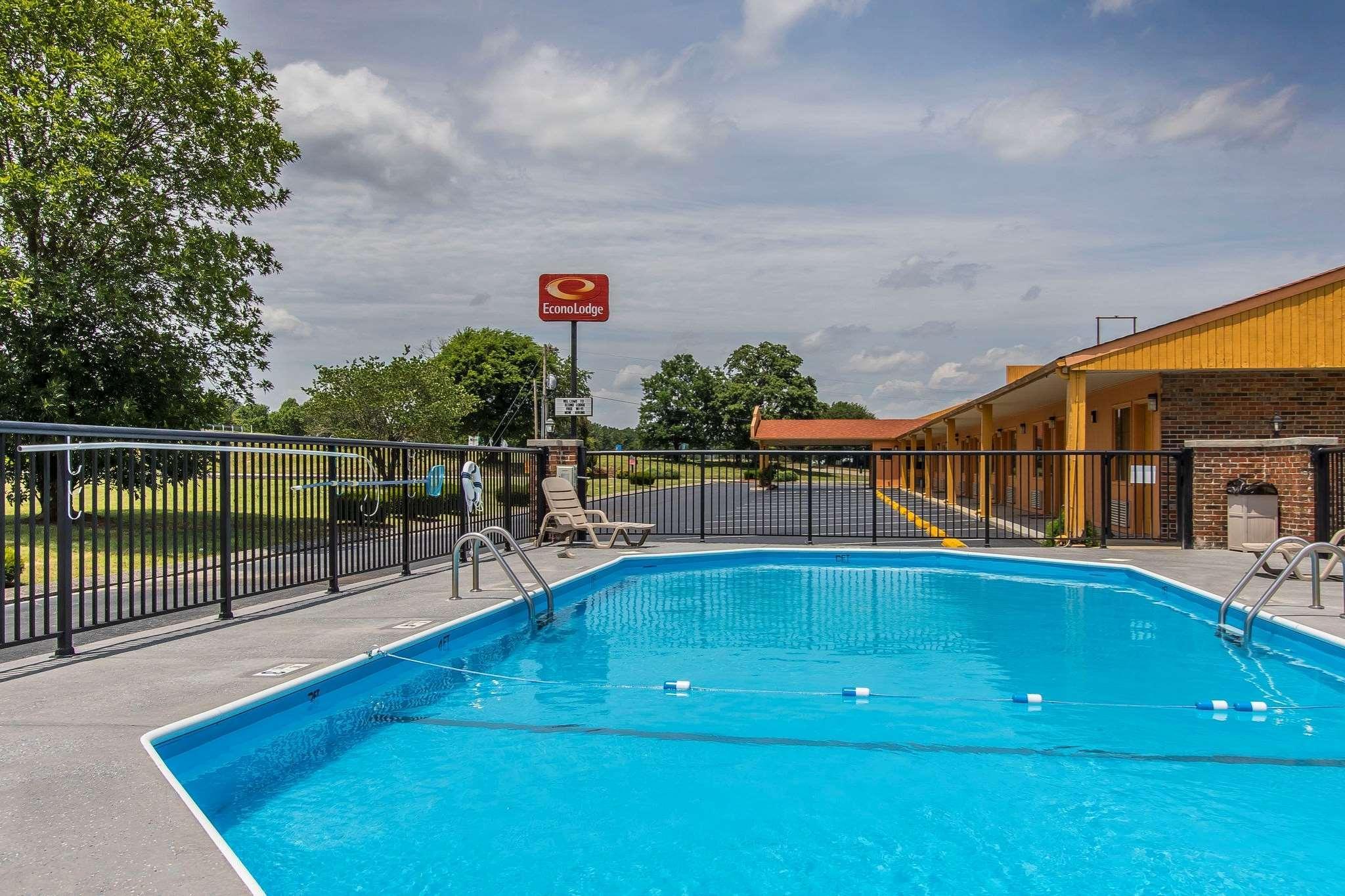 Econo Lodge Cornersville Luaran gambar