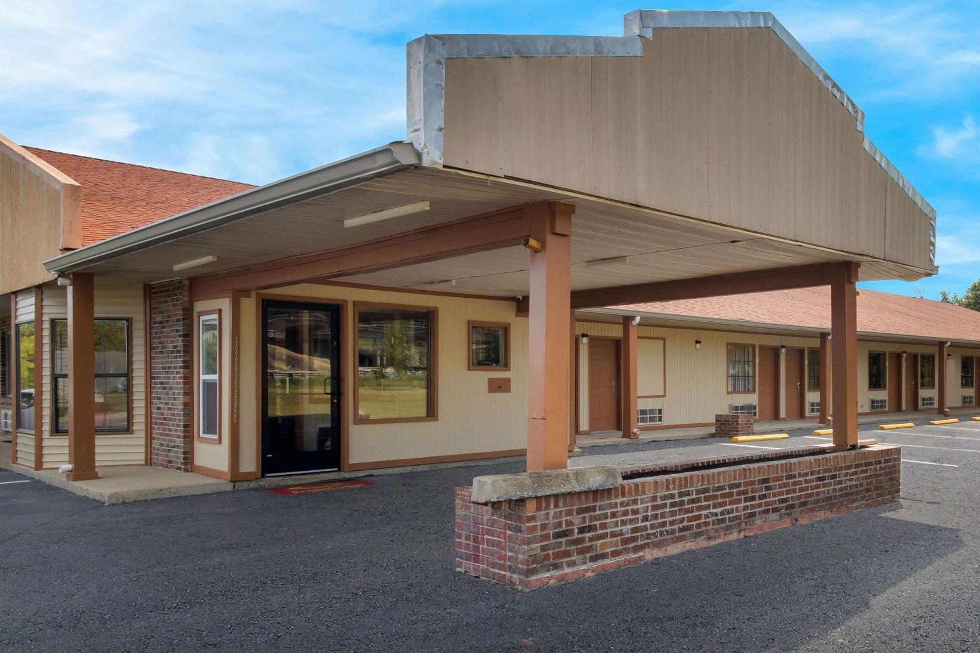 Econo Lodge Cornersville Luaran gambar
