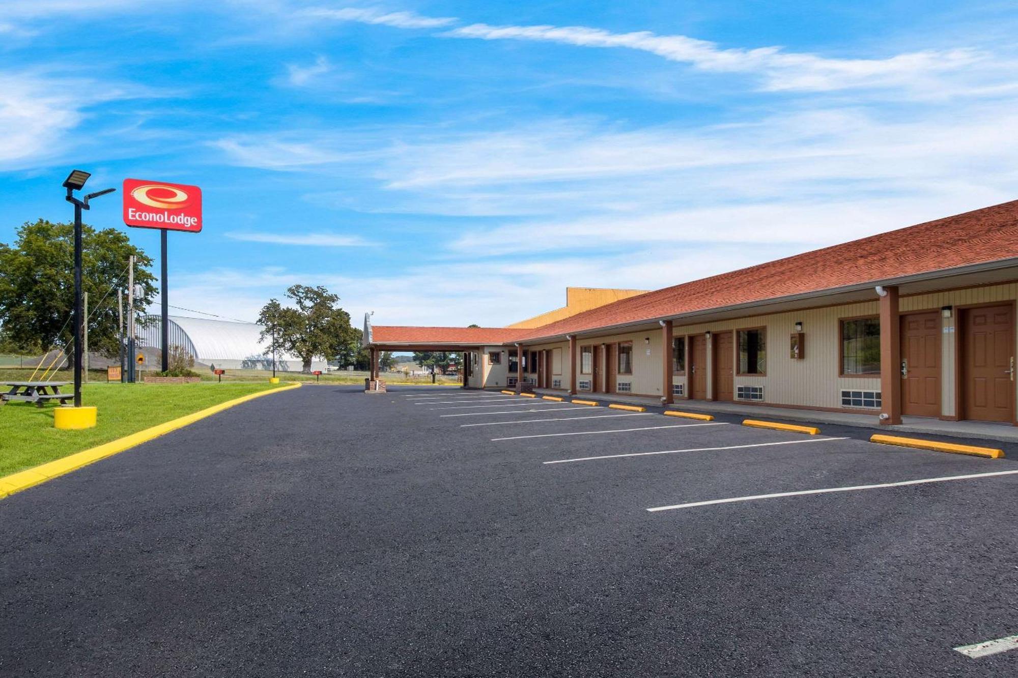 Econo Lodge Cornersville Luaran gambar