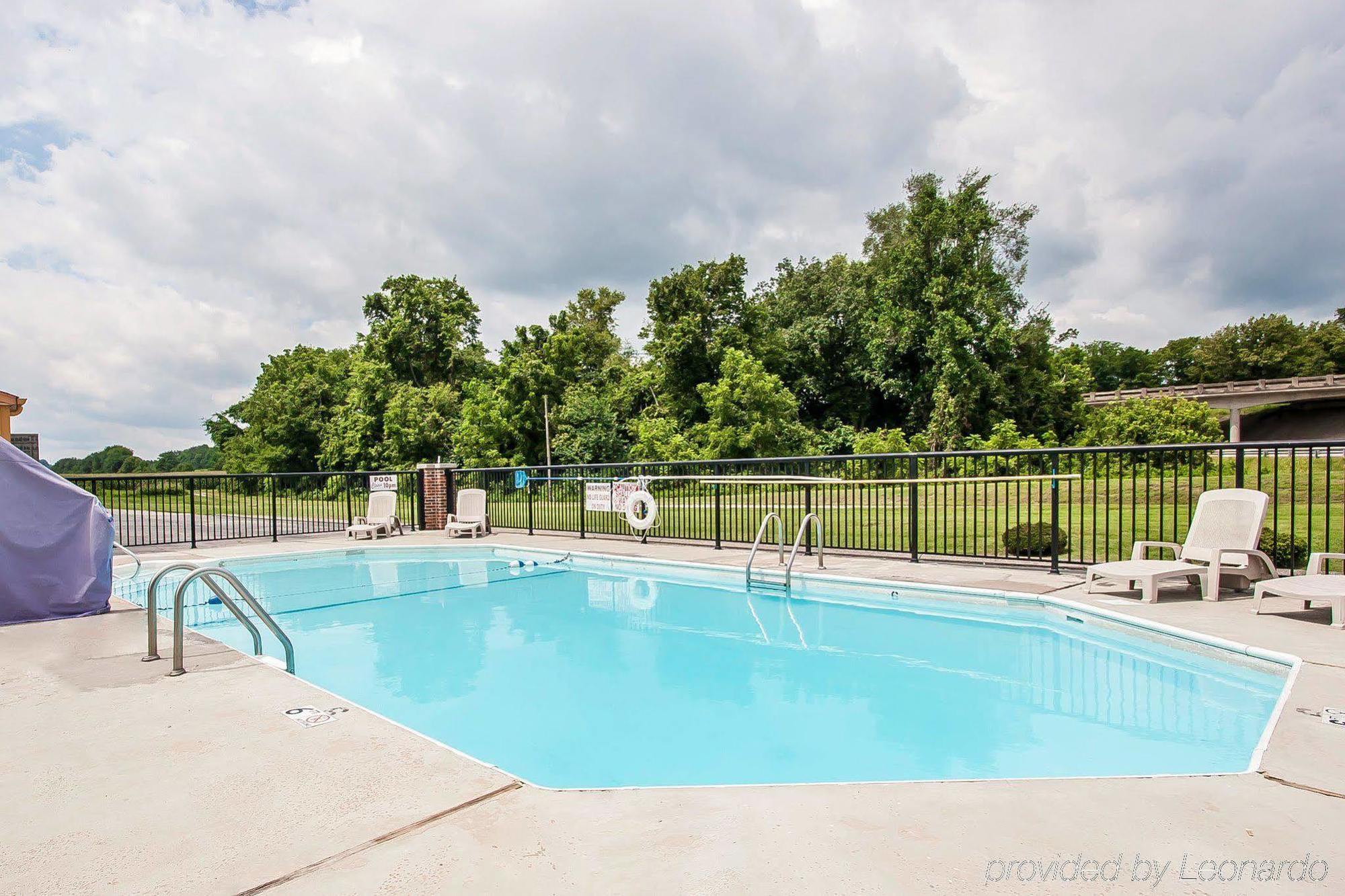Econo Lodge Cornersville Luaran gambar