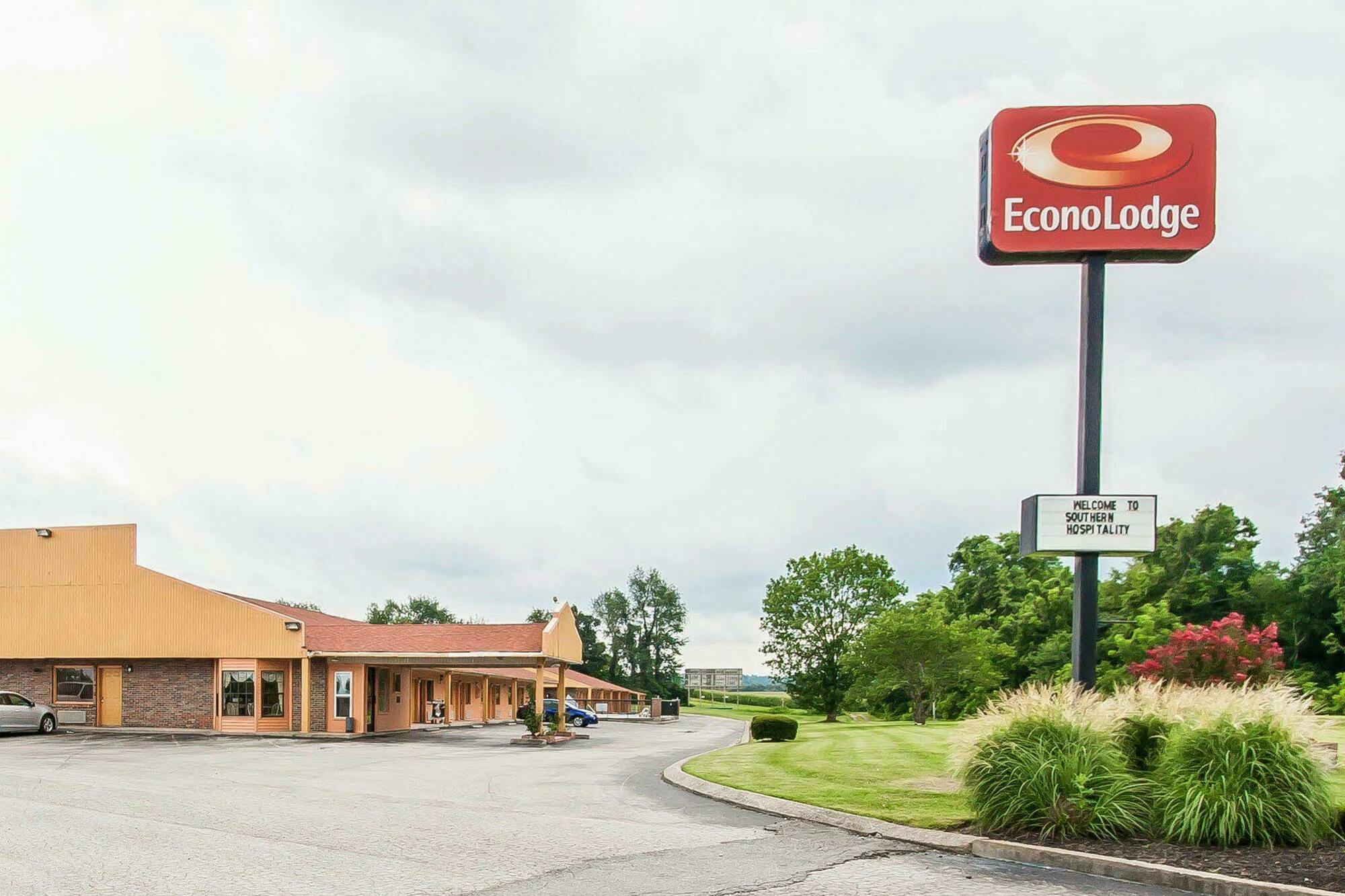 Econo Lodge Cornersville Luaran gambar