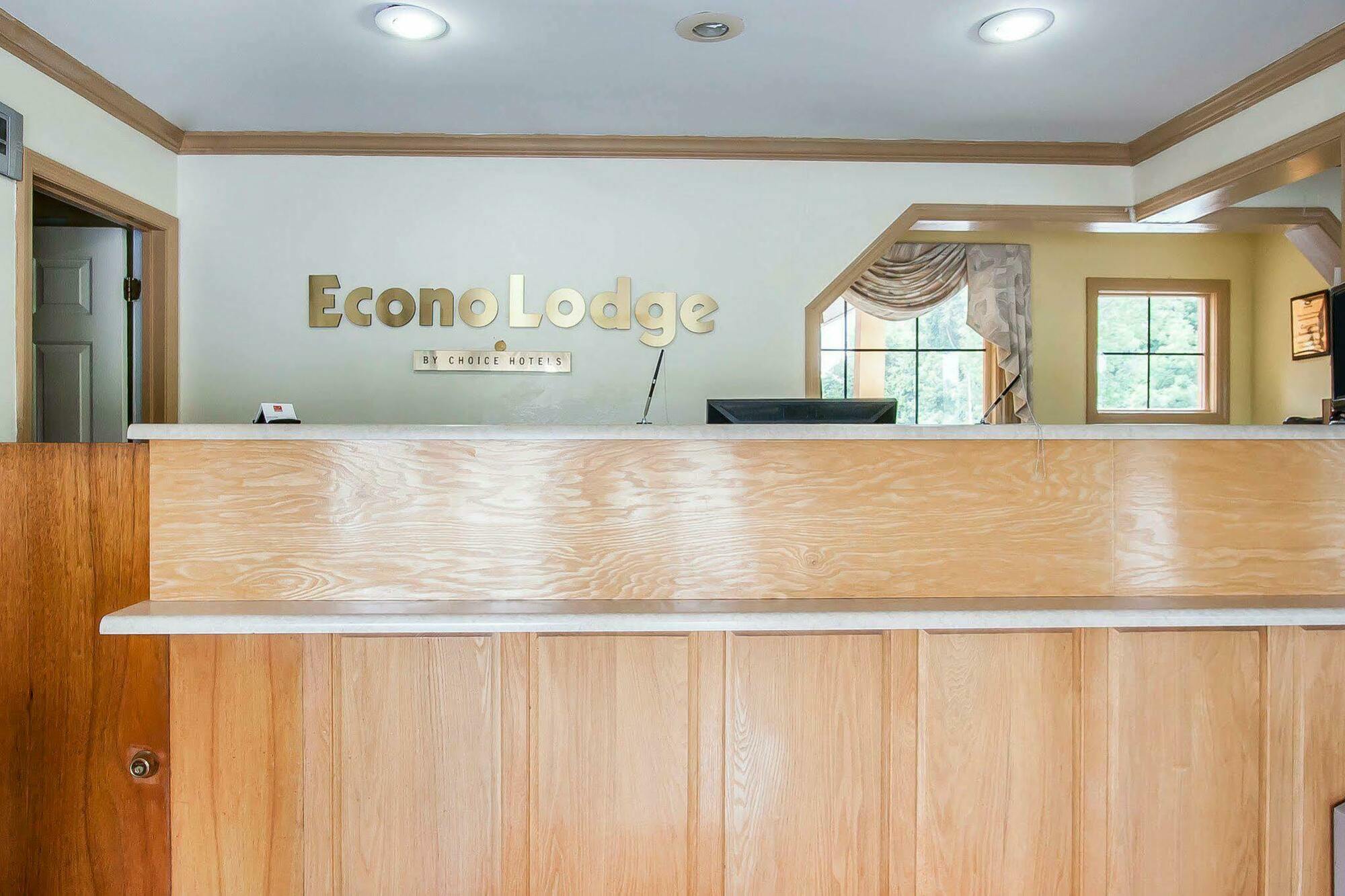 Econo Lodge Cornersville Luaran gambar